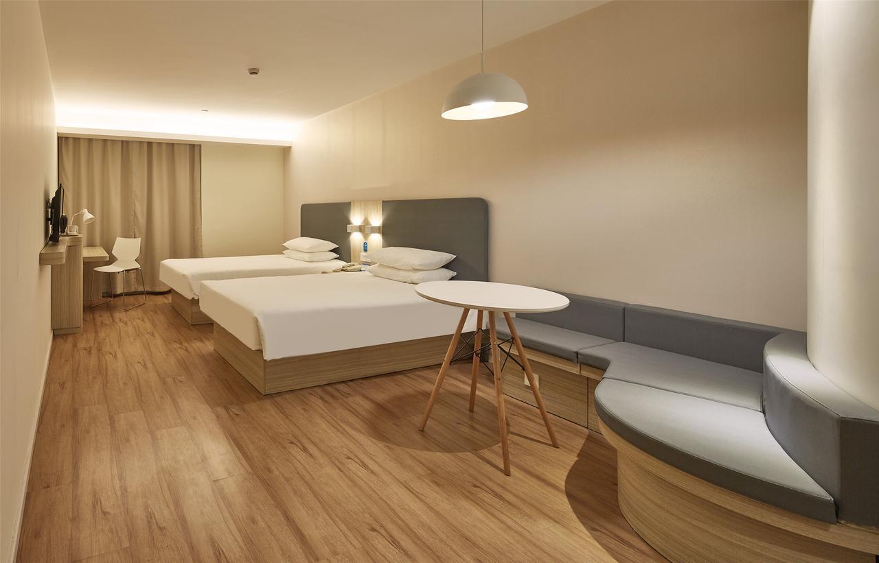 Hanting Express Shanghai Jiazhan Road Bagian luar foto