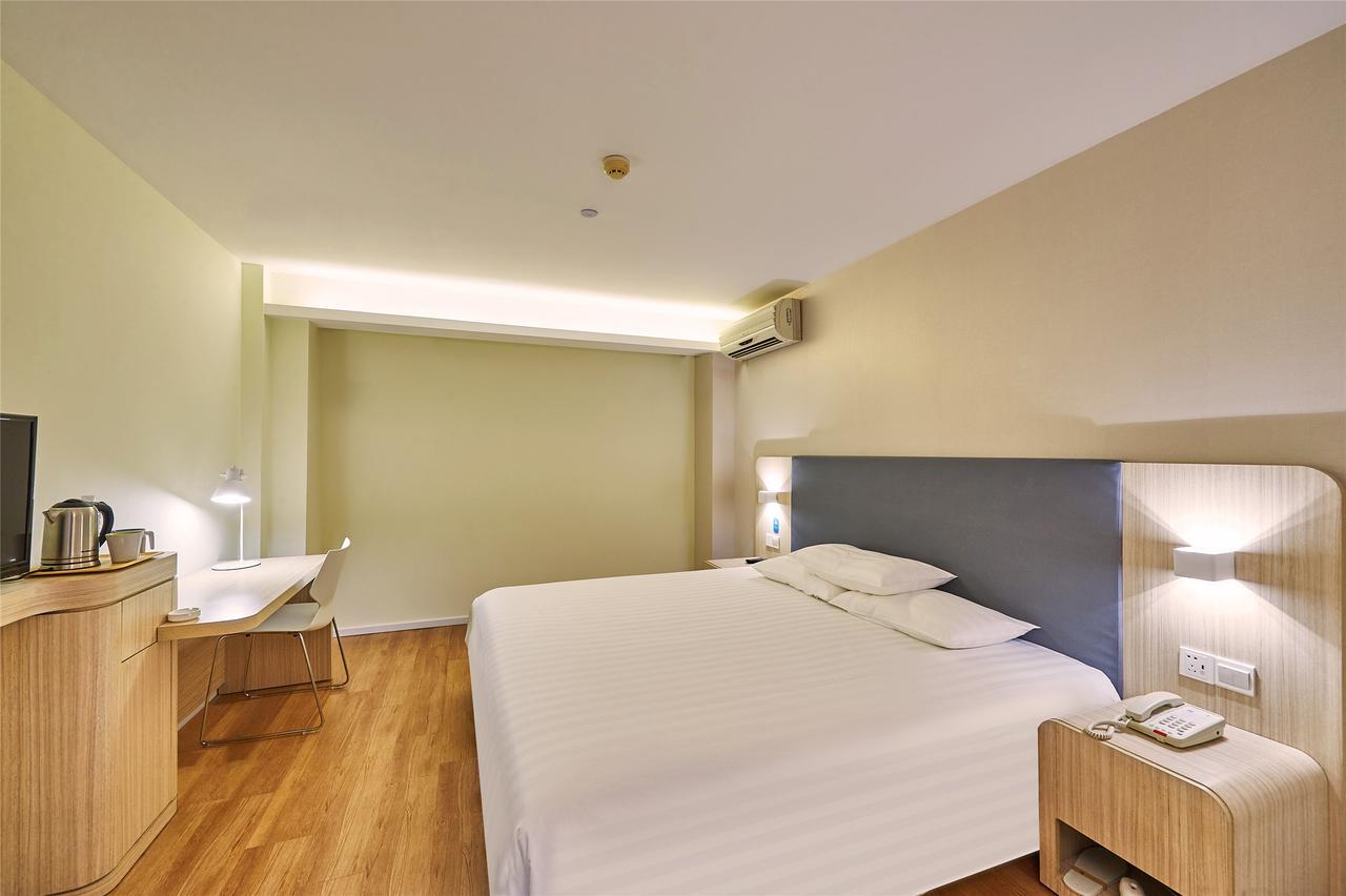 Hanting Express Shanghai Jiazhan Road Bagian luar foto