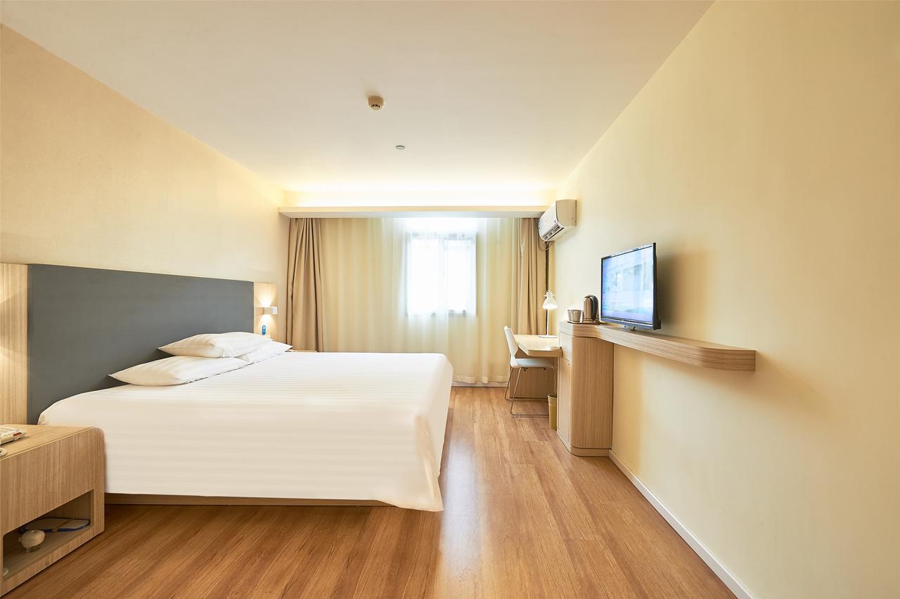 Hanting Express Shanghai Jiazhan Road Bagian luar foto
